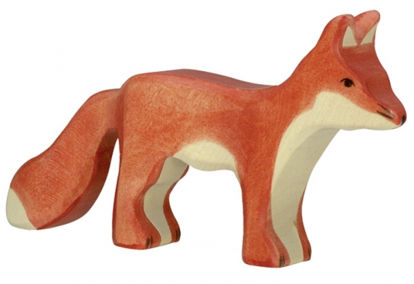 Holztiger Fuchs stehend